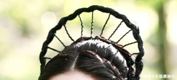 看三生三世的头饰发型,猜12位角色蛛网最好猜,珍珠冠是何人呢