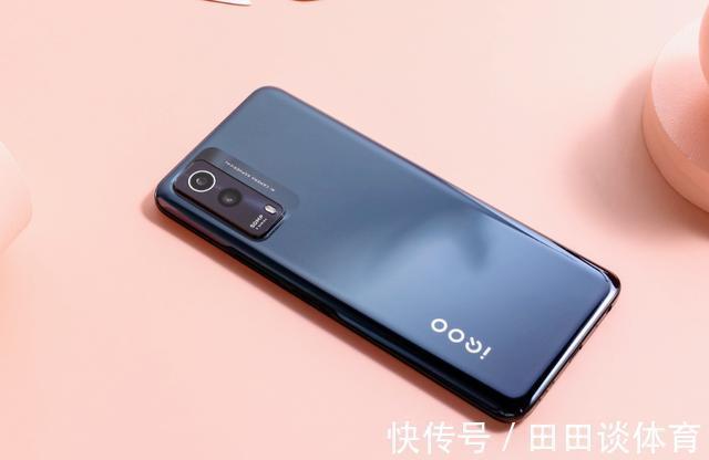 lcd|别瞧不上千元机,贵不一定好用,目前这3款手机足够使用了