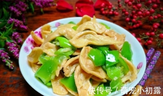 这肉才5元一斤,蛋白质是猪肉2倍,简单一炒咸香脆爽,孩子超爱吃