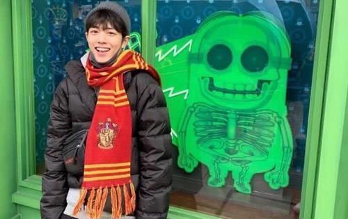 蓝台|肖战顶流定位无可撼动两大电视台为他辟谣，46万人线上为他投票