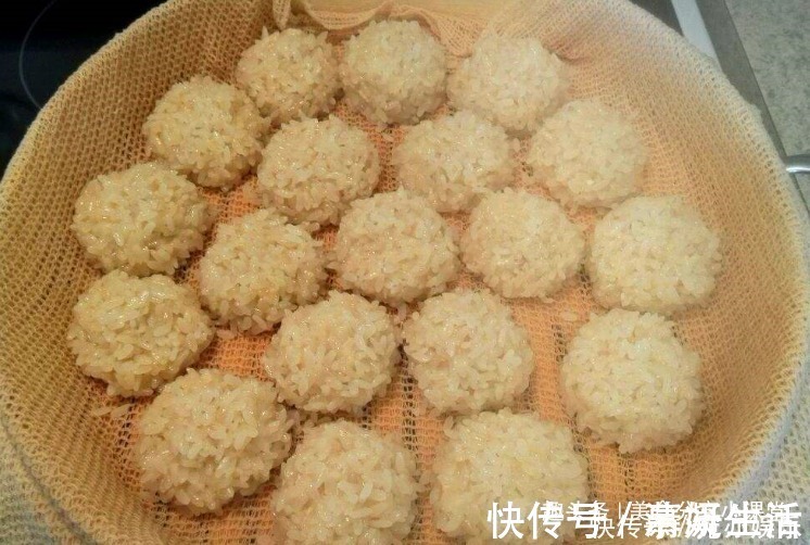 萝卜|做丸子时,不要再加面粉了!换成此物,丸子香软可口,吃着很细腻