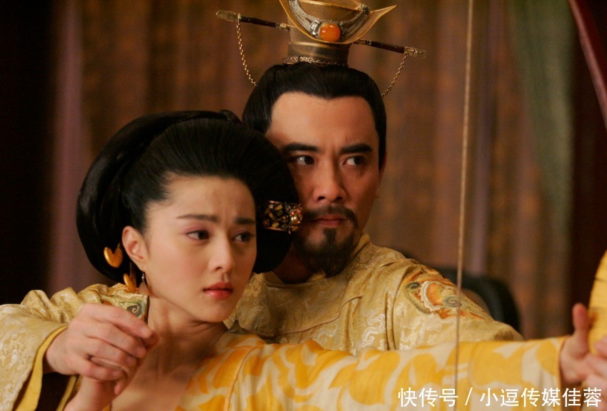 安禄山|杨玉环给安禄山洗澡，被唐玄宗看见，唐玄宗为何不罚则赏？