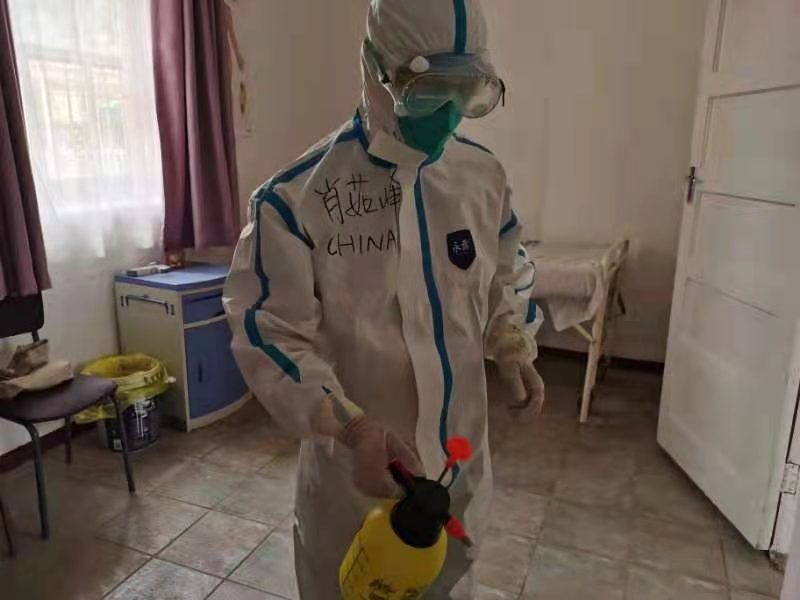 援非日记丨春节不打烊,20万剂中国疫苗抵