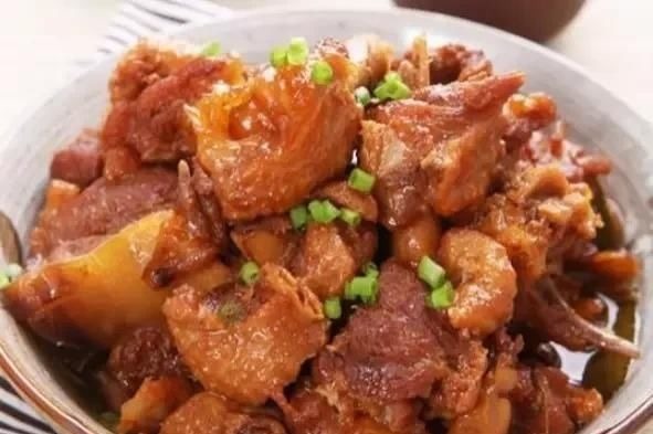 中秋节请客吃饭必备的12道家常菜，撑得起场面，镇得住吃货