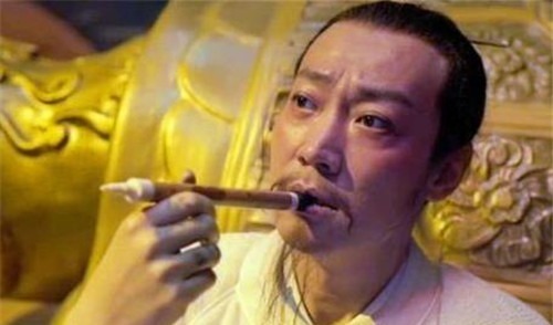 大唐|武则天登基后写下大唐第一狂诗，李白也望尘莫及，如今人人都会背