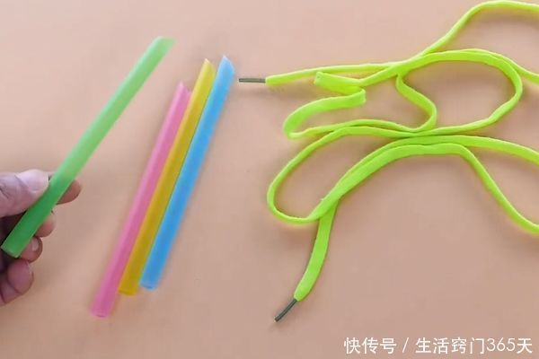 女人|吸管用完别扔,在卫生间里放几根,解决了很多男人女人的烦恼