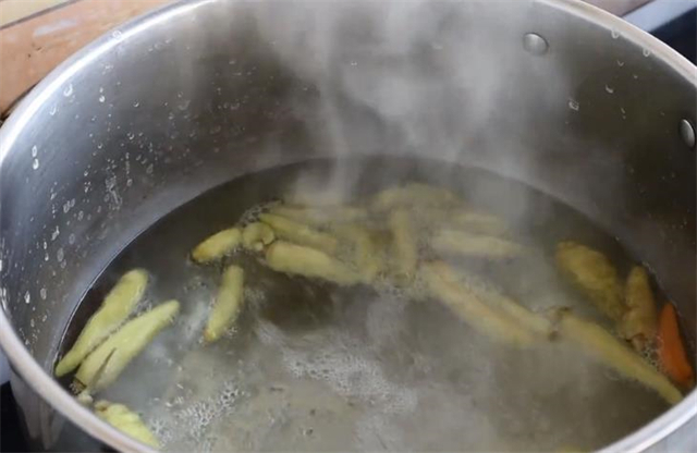 泡椒萝卜条|难怪酒店泡椒萝卜条那么好吃,原来诀窍如此简单,酸辣脆爽超好吃