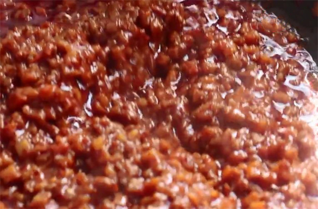 锅盔|教你做陕西特有的风味小吃锅盔馍,又圆又厚又好吃,实在太香了