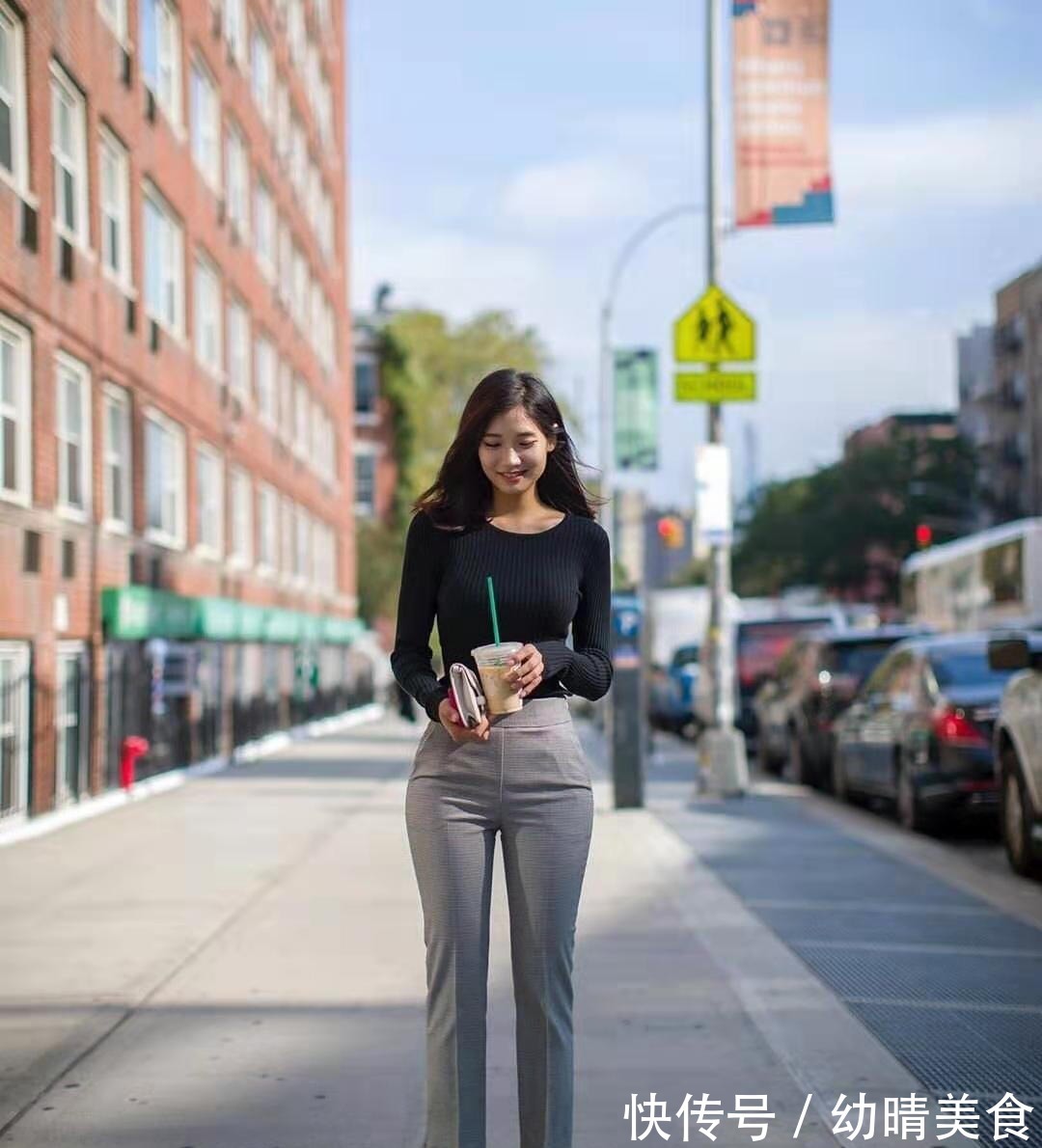 西装裤 柔软T恤搭配西装裤,美女倾情演绎,干练而不失温婉