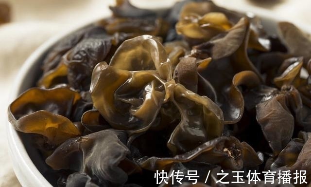 血液|血脂高的人不用怕，常吃3菜，多喝1水，清掃血液垃圾，血液不粘稠