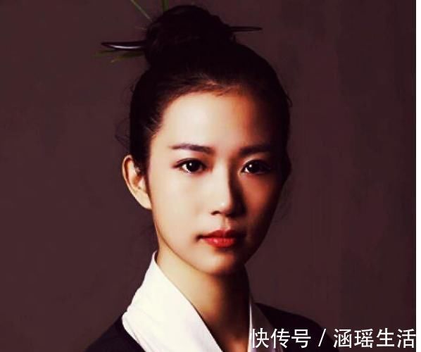 写真|她是中国最美女掌门，太极拳比李连杰打得好，34岁嫁老外，今怎样了