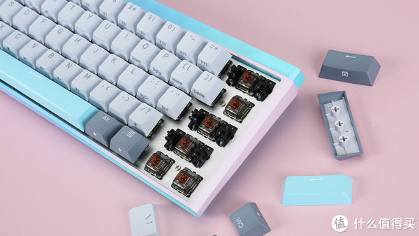 rgb|对于热爱电竞游戏的她,这个情人节你要送什么?