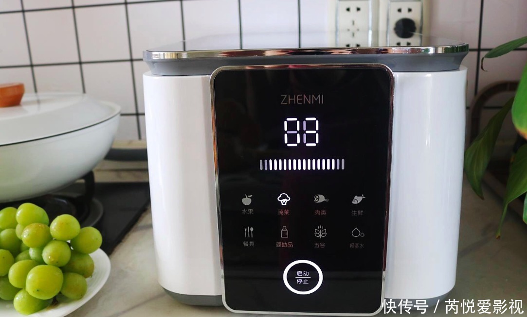 Á¹°èѼצ´Ë×ö·¨£¬ÏÊÏãÈëζ£¬Ô½³ÔÔ½Ï㣬ºÃ³Ôµ½ÌòÊÖÖ¸£¬¼ÒÈ˶¼°®³Ô