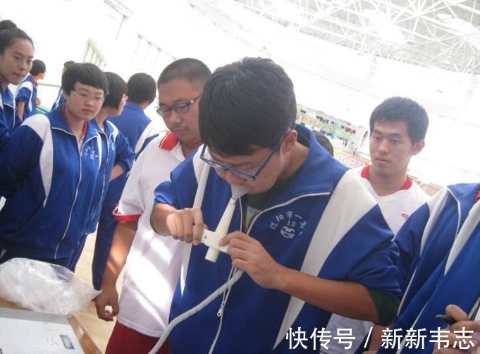 寿命|50岁后,寿命短的人,身体4处会变“小”,1个不占才能长寿