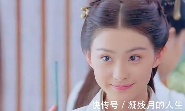 老人家$少女一上联:“一人一碗一口锅”,秀才一下联,少女听后又羞又气