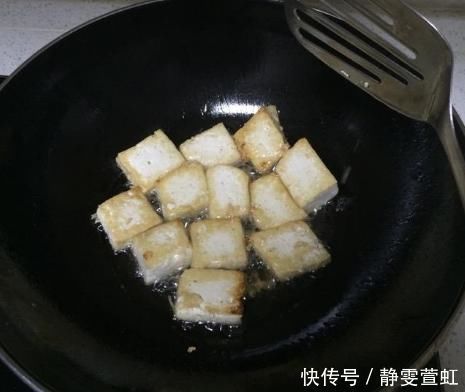 做白菜炖豆腐时，先炒白菜还是先炒豆腐？都错了，这才是正确方法