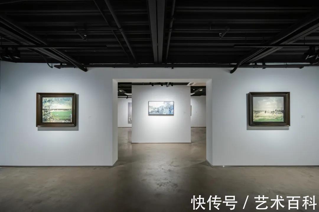 美术#“姜建忠：作品1985-2021”个展在鸿美术馆开幕