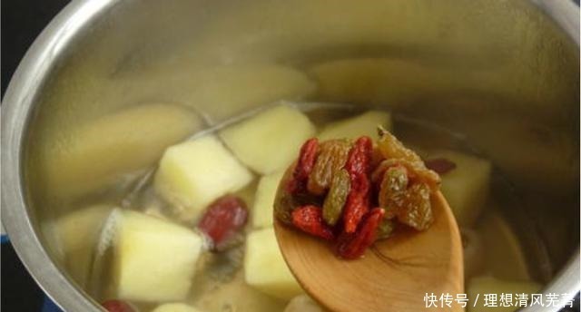 冬天,苹果和它是绝配,简单煮一煮,营养极高,天越冷吃着越舒服