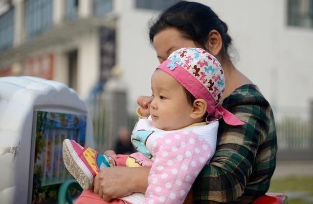 备孕|四十五岁“二胎妈妈”遇上同龄“年轻奶奶”，早生和晚生差距明显