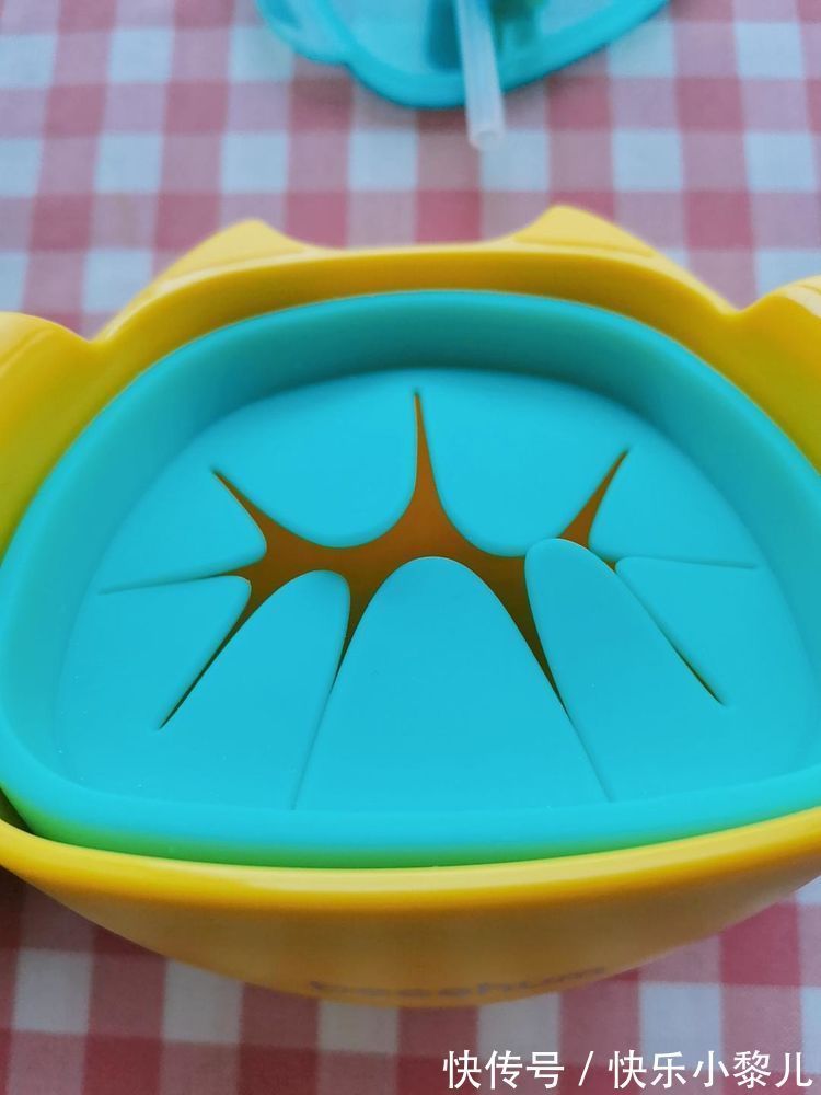 吸管|辅食就是精致三菜一汤?不,小米粥挂面汤,才是娃最常吃的辅食