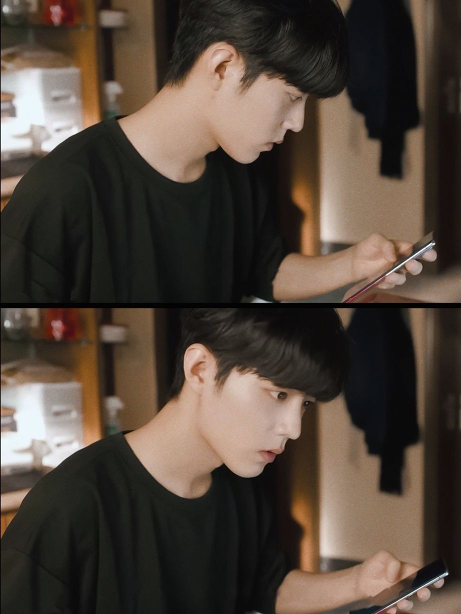 肖战照片加了多少滤镜 明明是自拍 看起来却像漫画走出来的男孩