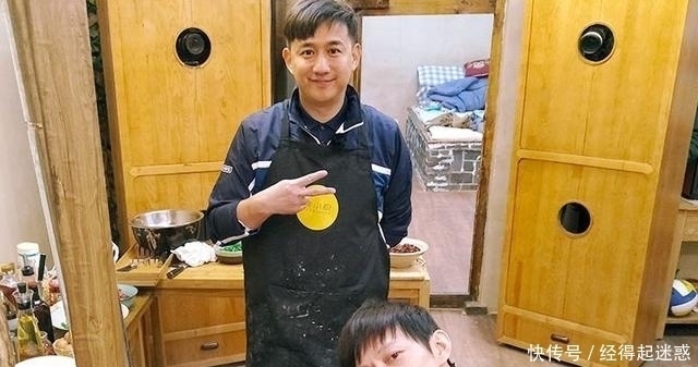 黄磊做|《向往4》黄磊又做葱油面,无滤镜的镜头下,网友:确定能吃吗?