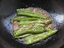 川味美食虎皮青椒,看一遍学会,比肉还香,配米饭一口一个才过瘾