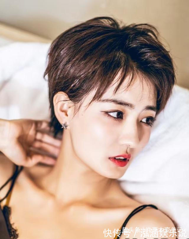 刘海 女人过了45岁,尽量别留这3种发型,又土又“显老”,有你吗