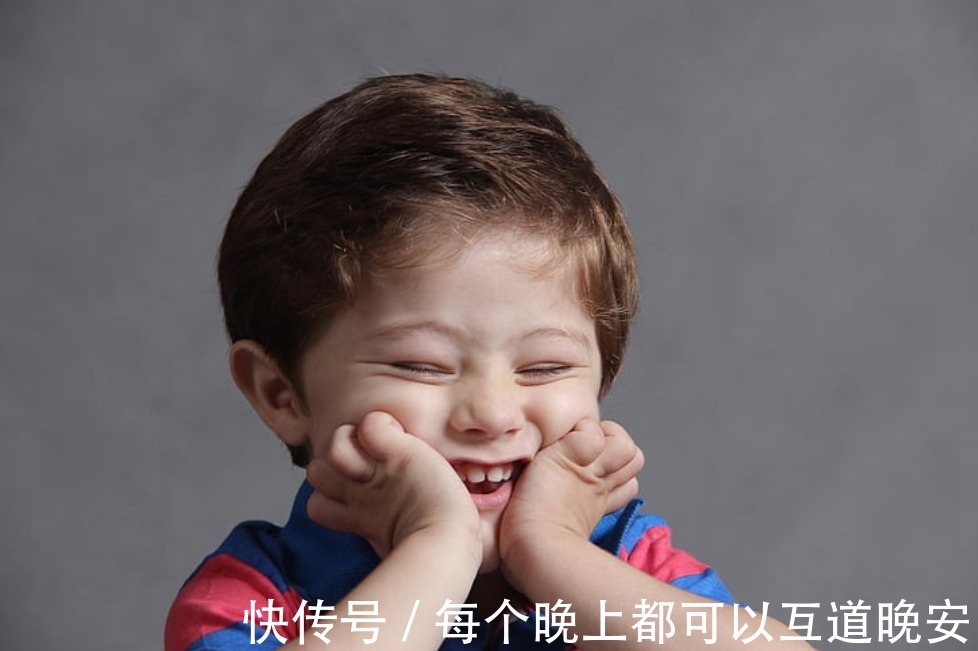 夫妻俩|“我养弟弟,那谁养我儿子”女儿逼问父母,老夫妻俩低下了头