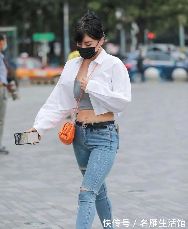 上半身|“宽胯”身形要谨慎,穿搭不可掉以轻心,太多失败场面历历在目!