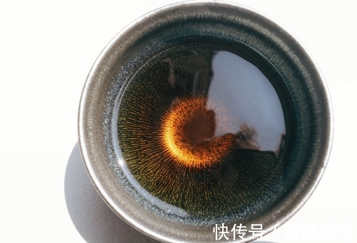 曜变@建盏曜变、窑变、茶变中所产生的彩究竟有什么区别？别再被忽悠了