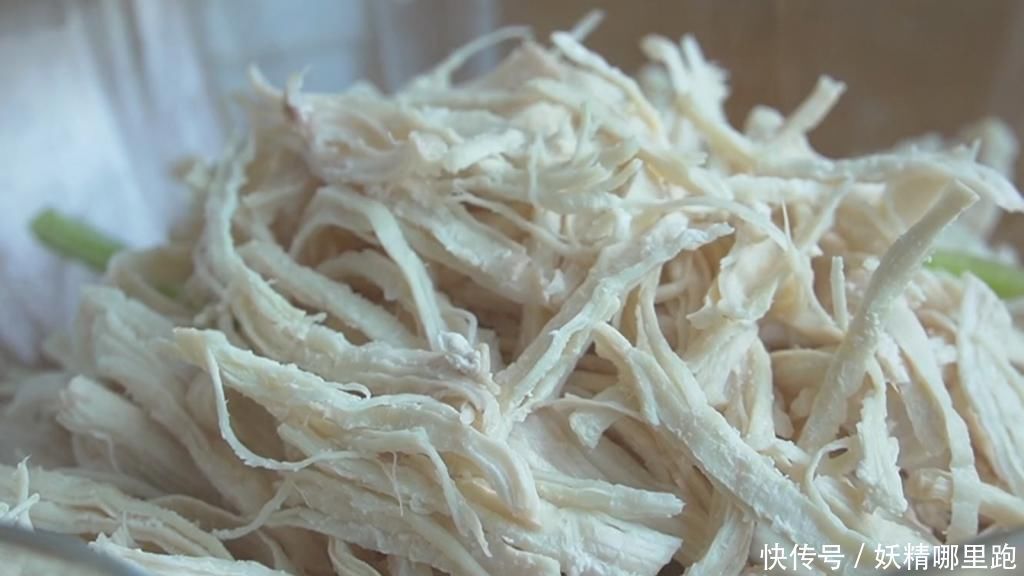 立秋之后贴秋膘，鸡胸肉不炒不炸不煲汤，麻辣美味不发胖，营养减脂两不误