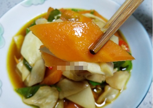 杏鲍菇这样炒,只需多加两个食材,没肉却比加肉还要好吃,下饭菜