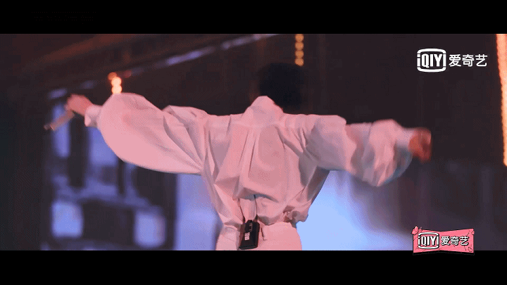 音乐制作人|《爆裂舞台》首次竞演来袭！韩红说唱开场，周洁琼琵琶弹奏再掀古风热潮！