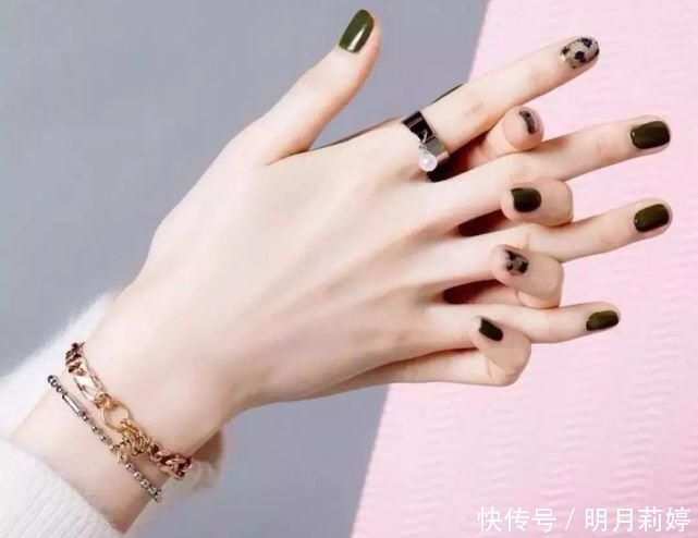 补水|日本变态手霜,效果堪比“换皮”轻轻一抹,双手一夜重回婴儿肌