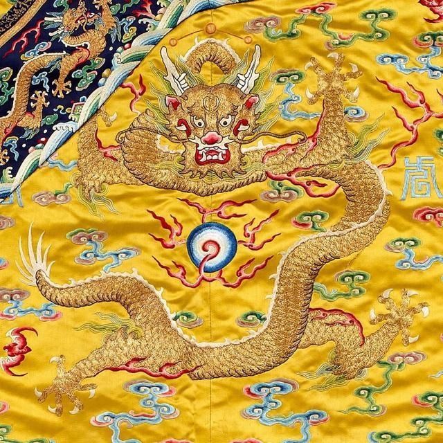 衣冠禽兽|你知道帝王穿龙袍,却不知衣冠禽兽,是对古代臣子朝服图案的艳羡
