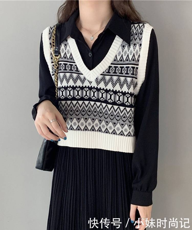 小马甲|超火马甲叠穿搭配,打造穿衣层次感,时尚又青春