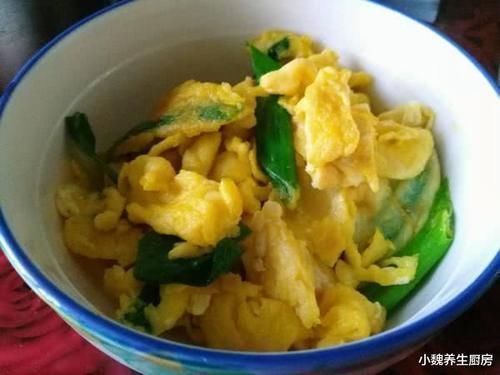 大葱炒蛋|立秋后，鸡蛋和此物一起炒，每天炒一盘，开胃下饭，血管通畅了