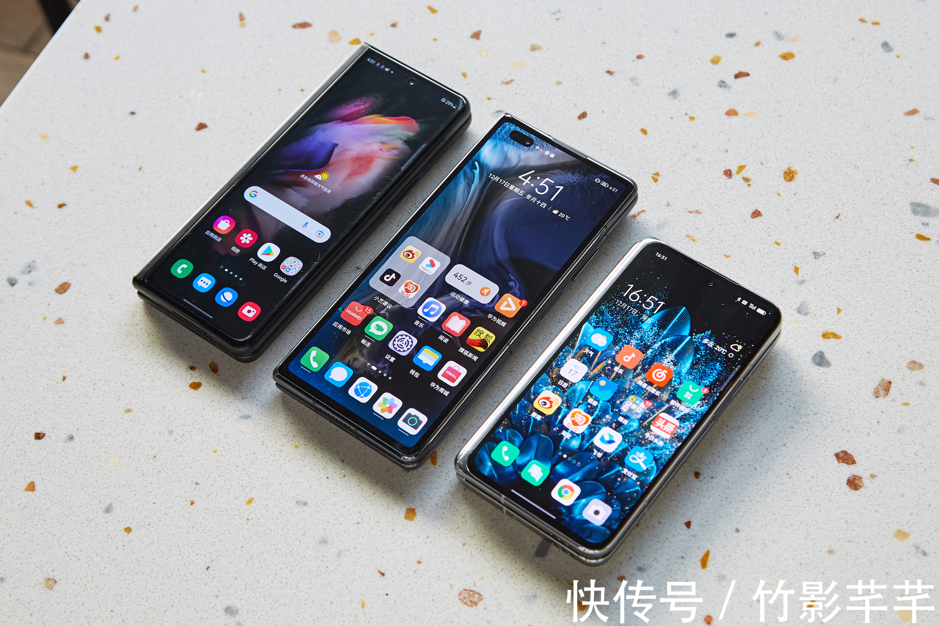 oppo|折叠屏悬停体验谁最好，三星华为OPPO一决高下，它的表现技高一筹