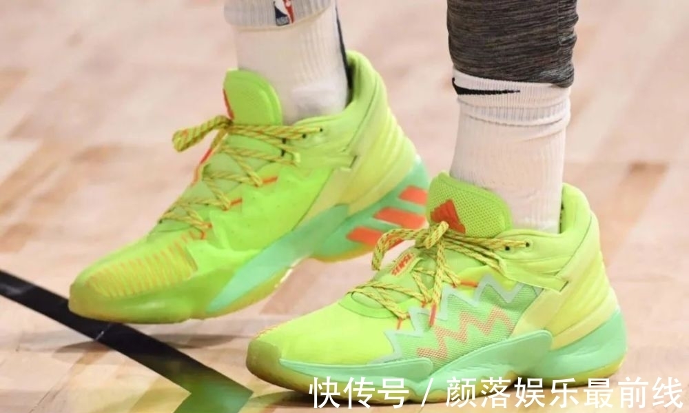 科比 阿迪新品!科比球鞋归来,米切尔3代配色好美,哈登团队款拉后腿