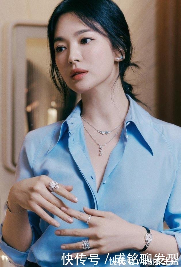 蓝色 今夏流行穿“蓝色”衬衫,清新时尚减龄还显瘦,就连明星都上头