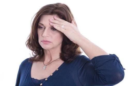 月经|女性多少岁绝经合适？提醒：不早于这个年龄对身体或许更好