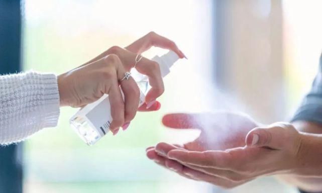 易燃易爆品|高温来袭，这些东西别放车里……