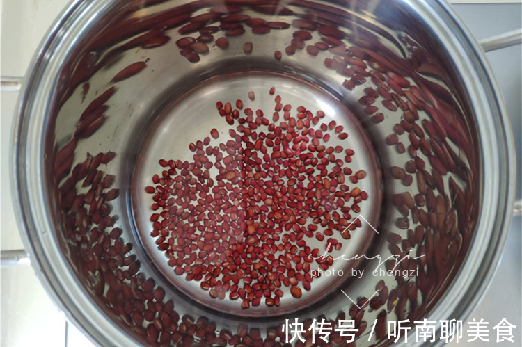 脾胃|夏天多给孩子做这点心,不用烤箱,一捏一蒸就好,强健脾胃不上火