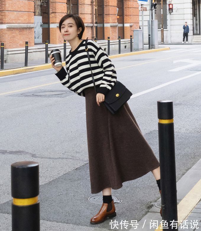 今年冬天开始流行“九分穿搭”,时髦显高有气质,超适合中年女人