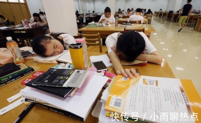 啃老|大学生的“啃老新方式”,为何家长不生气还觉得孩子有出息