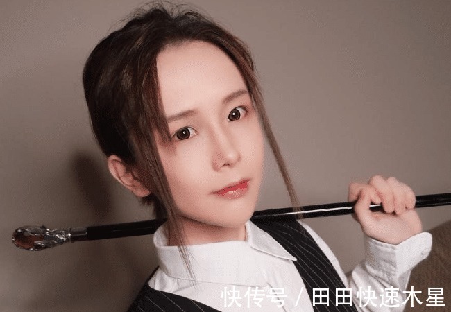 同学|女装大佬同学自述,舍友都在不敢cos,没人时锁门“自己玩”
