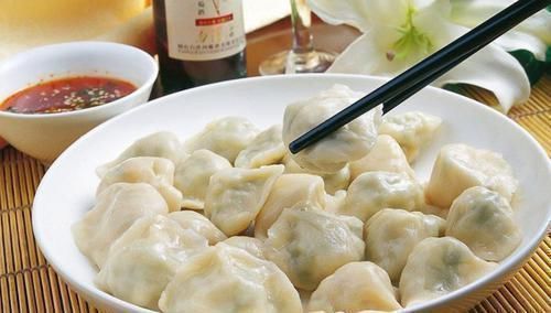 调饺子馅，调料顺序放对了吗？记住1个口诀，饺子更香，鲜美多汁