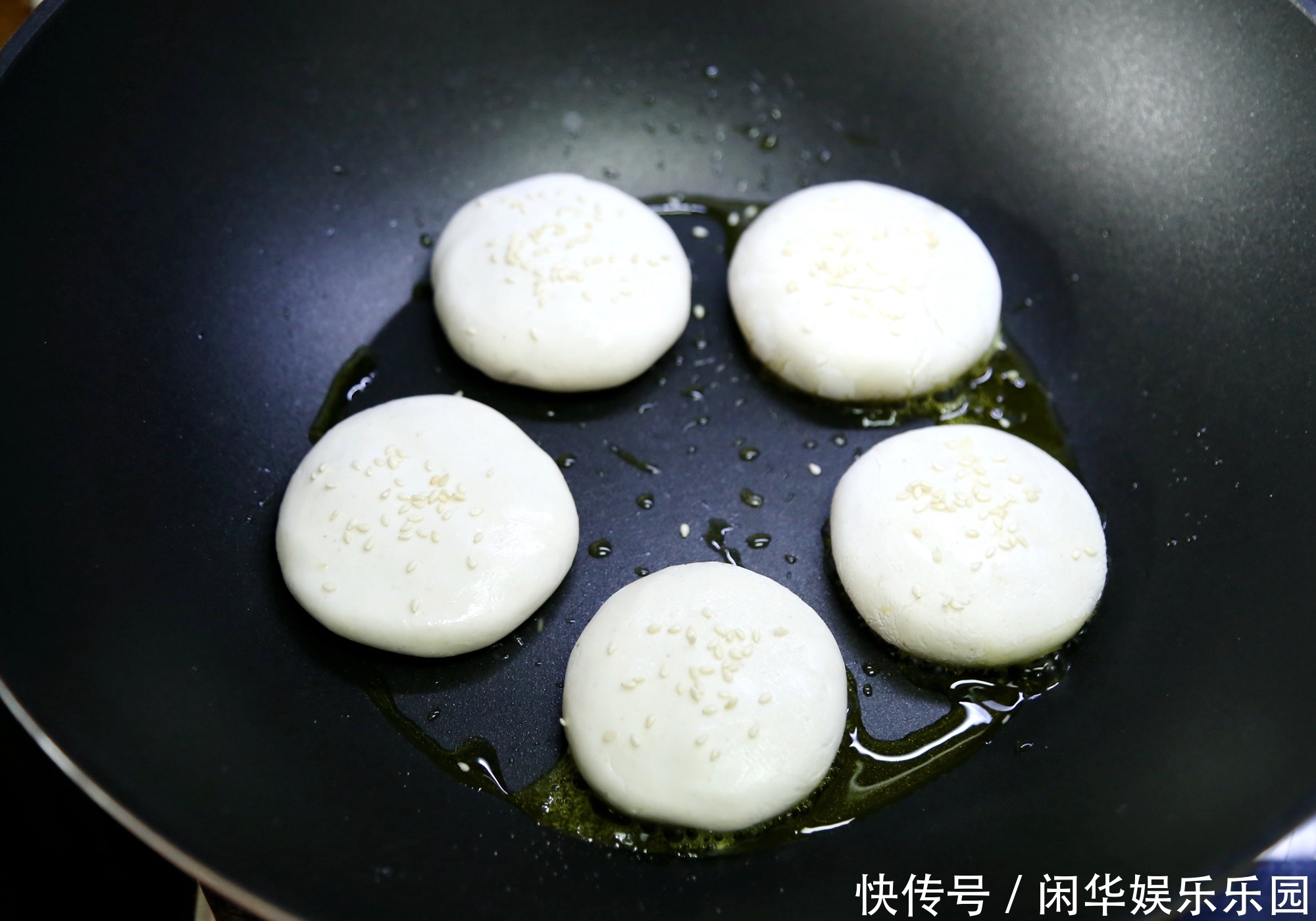 香甜|早餐饼又出新花样!现在吃正当季,香甜软糯,完美对付挑食的娃!