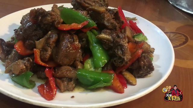 啤酒鸭的新吃法,食材简单做法简单,新手也能做,上桌瞬间被扫光